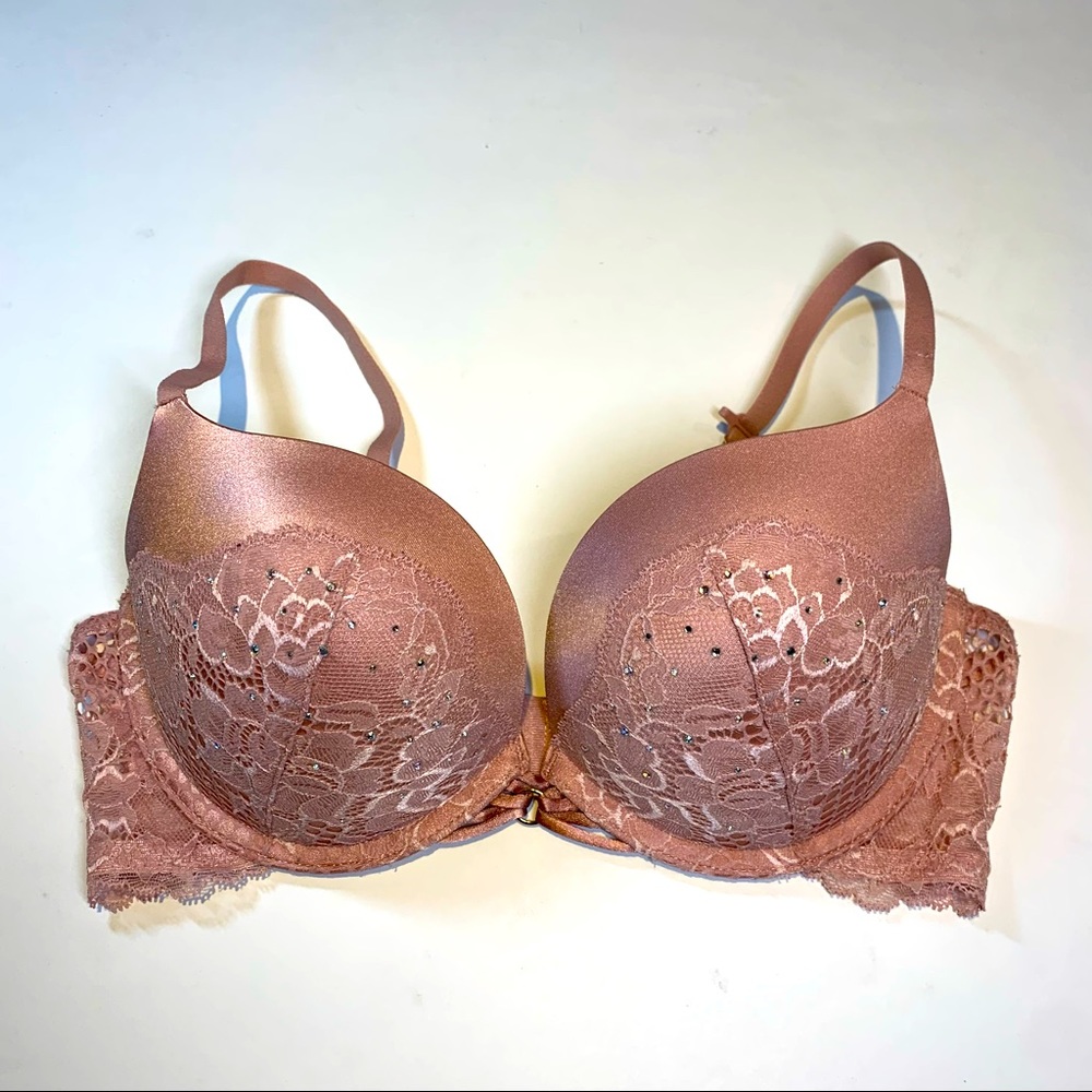 32D La Senza Beyond sexy nude pink bra with bedazzled detailing